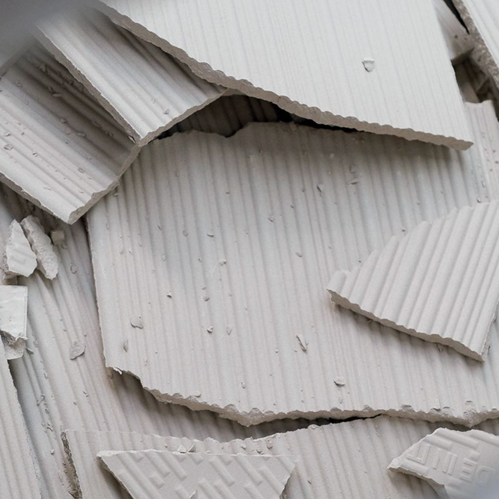 🏆 Porcelánová vs. keramická dlažba – jaký je rozdíl a co se vyplatí