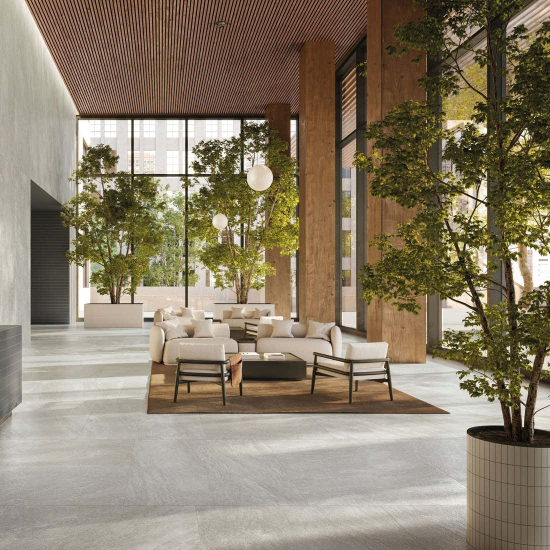 Mrazuvzdorná porcelánová dlažba na terasu v českém klimatu – detail povrchu venkovní protiskluzné slinuté dlažby s nízkou nasákavostí