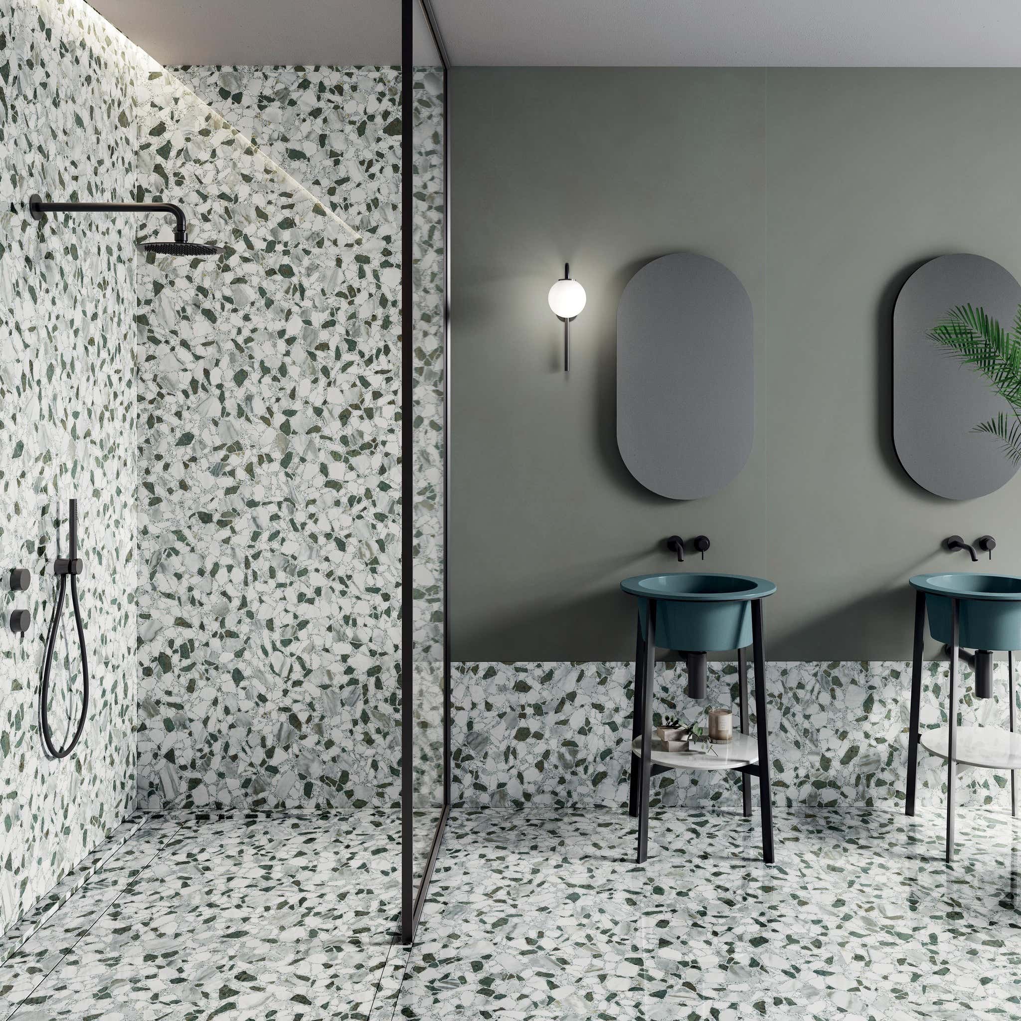 Mozaika Calacatta Green – luxusní detailní doplněk do koupelny od dlažby.net