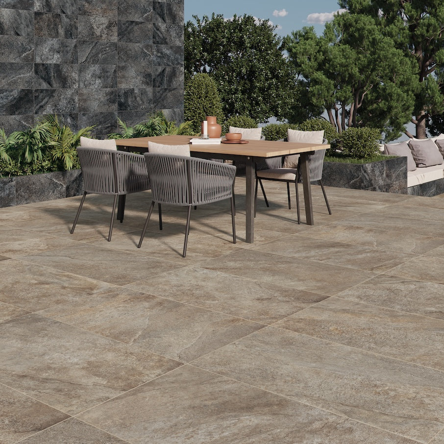 Kamenný dekor dlažby Nero v černo-šedých tónech – elegantní design