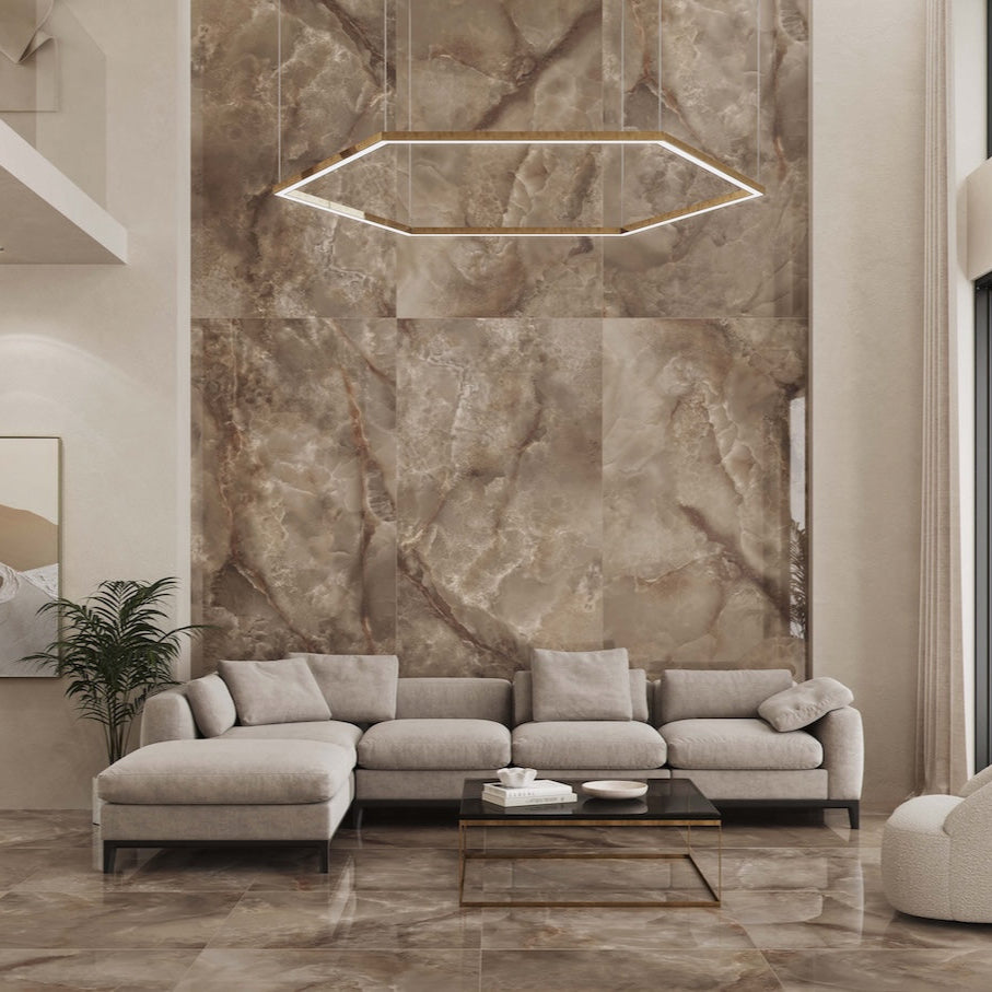 Onyxový design – porcelánová dlažba Orion Mocca satinato, luxusní vzhled