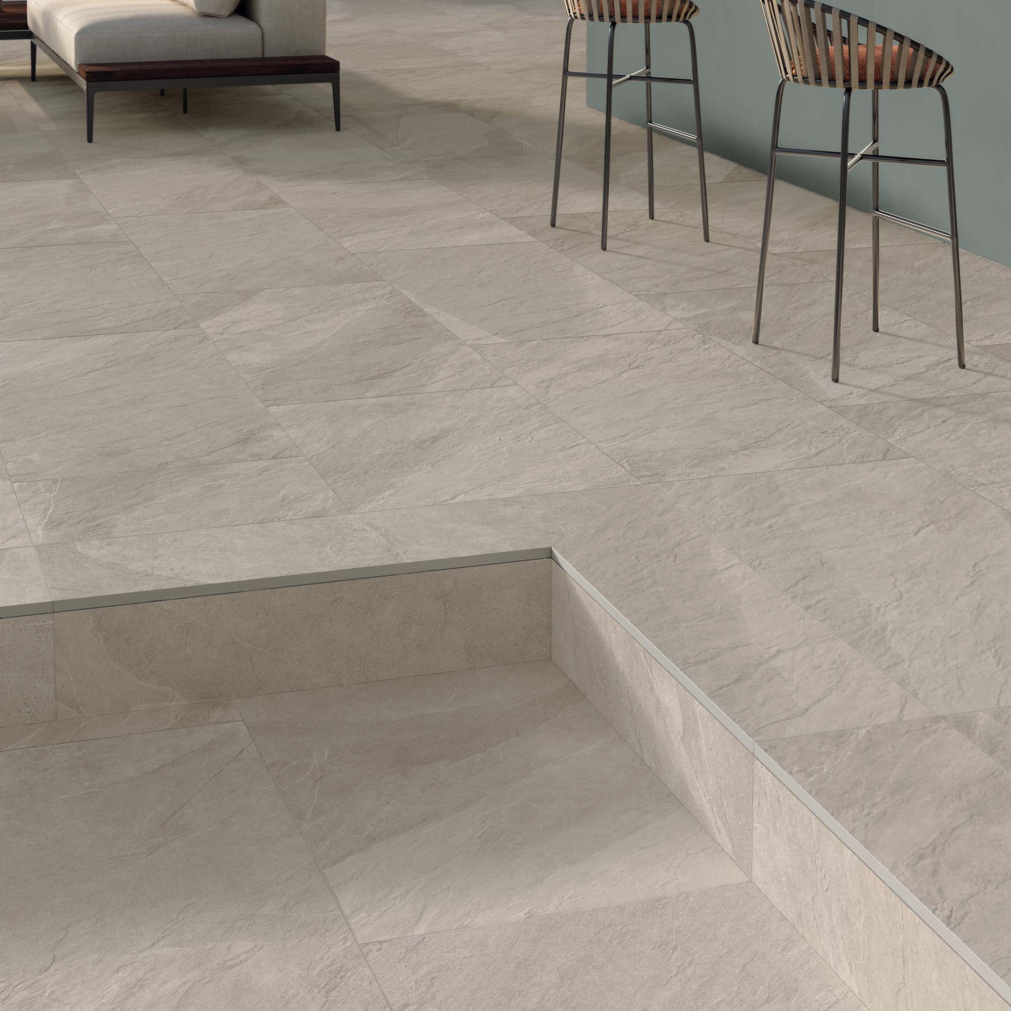 Venkovní porcelánová dlažba Shale sand – okolí bazénu s protiskluzem R11